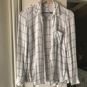 GAP windowpane white and black small button up